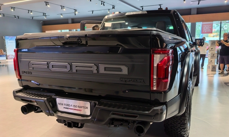82.88萬起！福特F-150猛禽新款登場，性能再升級