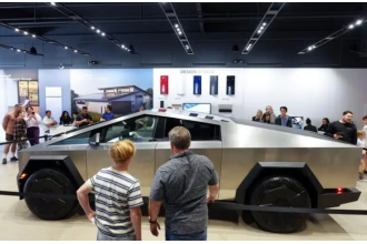 特斯拉電動皮卡Cybertruck正式交付，開啟未來運輸新紀元